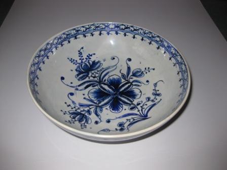 Bowl after restoration.
 CLICK FOR ENLARGED IMAGE.